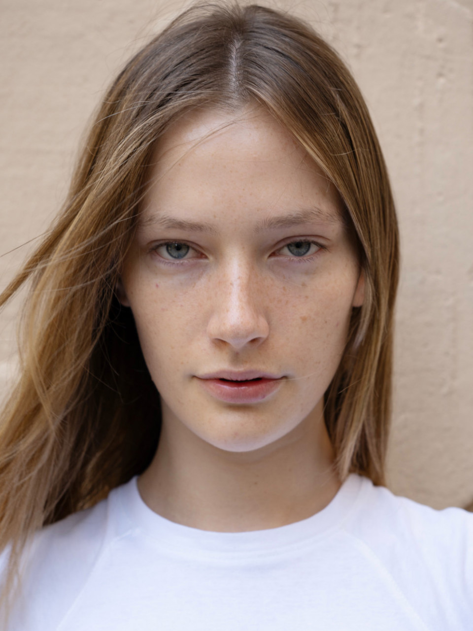 Lara Colless